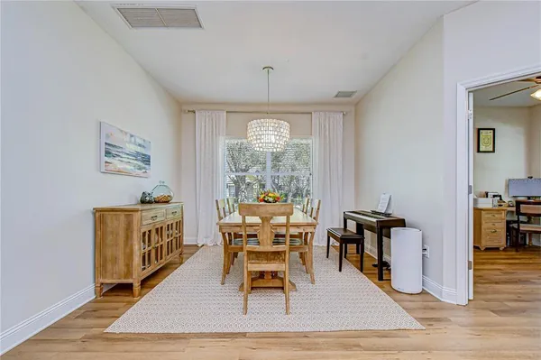 $600,000 | 15827 Starling Water Drive, Lithia, FL 33547