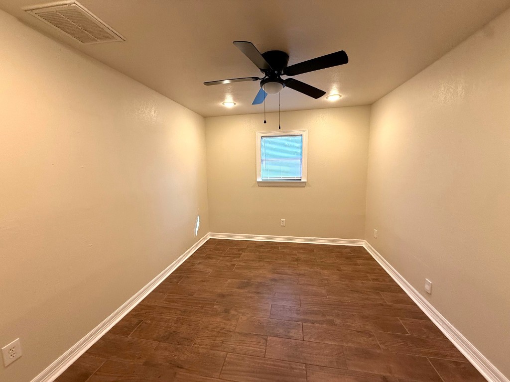 307 Sue Street Houston, TX 77009 - Photo 13 of 20