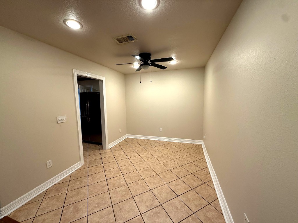 307 Sue Street Houston, TX 77009 - Photo 7 of 20