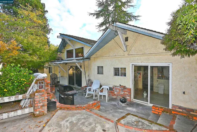 $1,400,000 | 3160 Walnut Boulevard, Walnut Creek, CA 94596