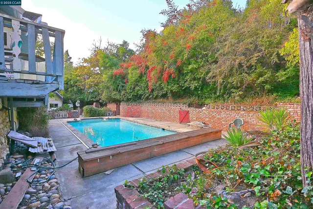 $1,400,000 | 3160 Walnut Boulevard, Walnut Creek, CA 94596