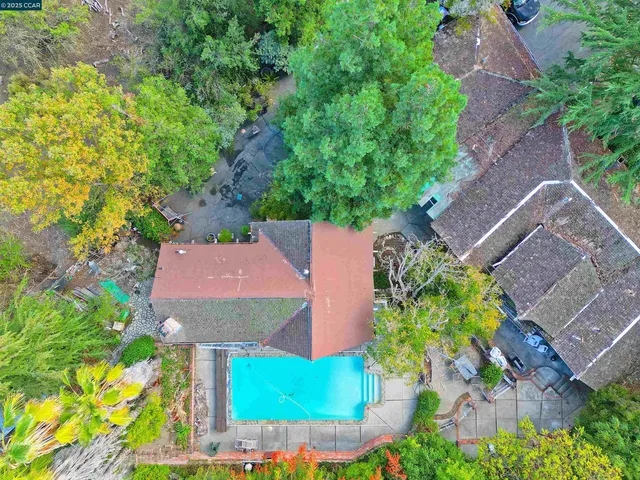 $1,400,000 | 3160 Walnut Boulevard, Walnut Creek, CA 94596