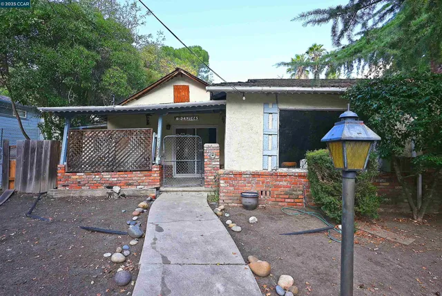 $1,400,000 | 3160 Walnut Boulevard, Walnut Creek, CA 94596