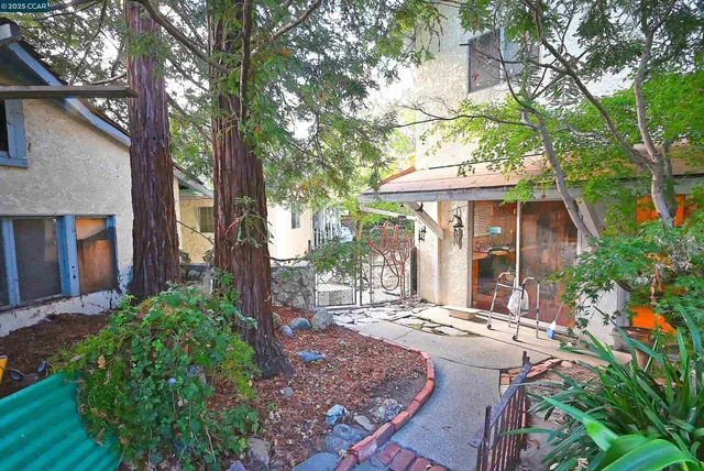 $1,400,000 | 3160 Walnut Boulevard, Walnut Creek, CA 94596