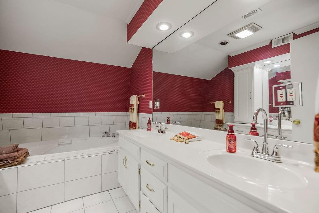 5973 Ogg Road Shawnee, KS 66218 - Photo 31 of 63