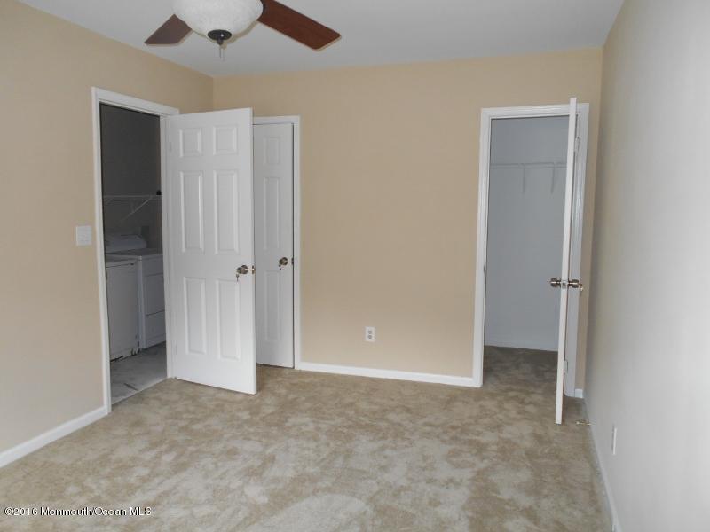 124 Weldon Road Manchester Township, NJ 08759 - Photo 6 of 11 DSCN4929 (800x600)