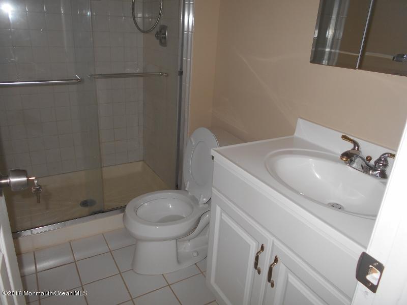 124 Weldon Road Manchester Township, NJ 08759 - Photo 8 of 11 DSCN4925 (800x600)