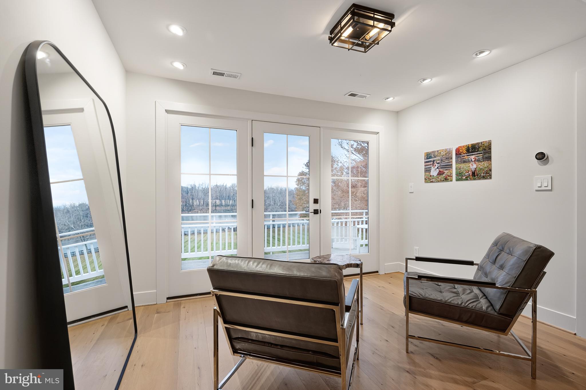 37896 Legard Farm Road Purcellville, VA 20132 - Photo 58 of 117 a living room with furniture and a window