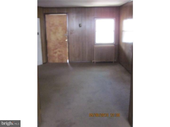 433 Copley Road Upper Darby, PA 19082 - Photo 4 of 18