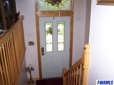 5728 Winchester Road Fort Wayne, IN 46819 - Photo 2 of 12