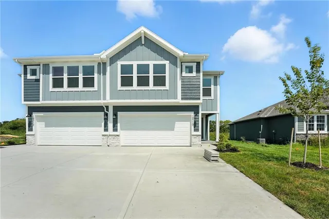 $319,950 | 19710 West 195th Street, Spring Hill, KS 66083