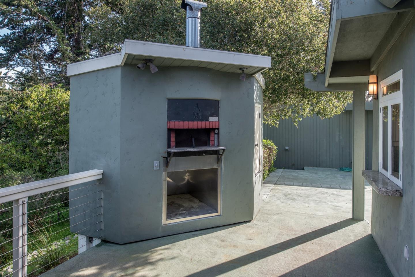 55 Castro Road Monterey, CA 93940 - Photo 26 of 29 Gallery Image 26