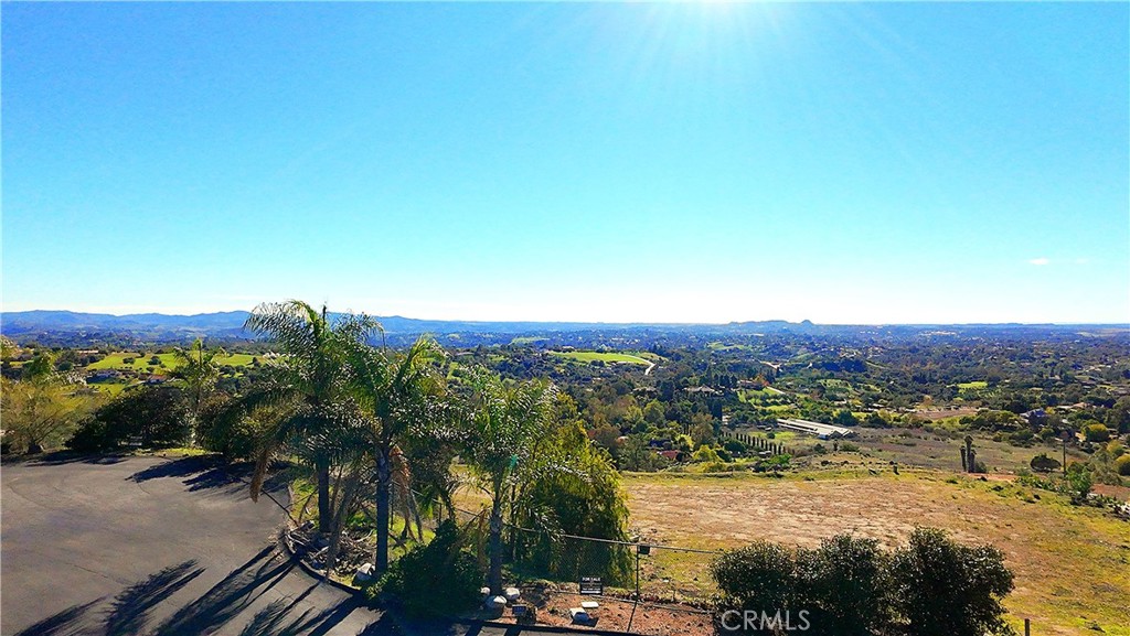1387 Las Vistas Road Fallbrook, CA 92028 - Photo 3 of 26