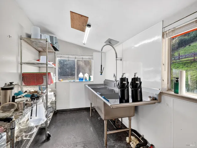 a view of utility room