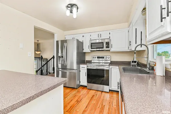 $267,500 | 150 East Oakwood Street, Morton, IL 61550
