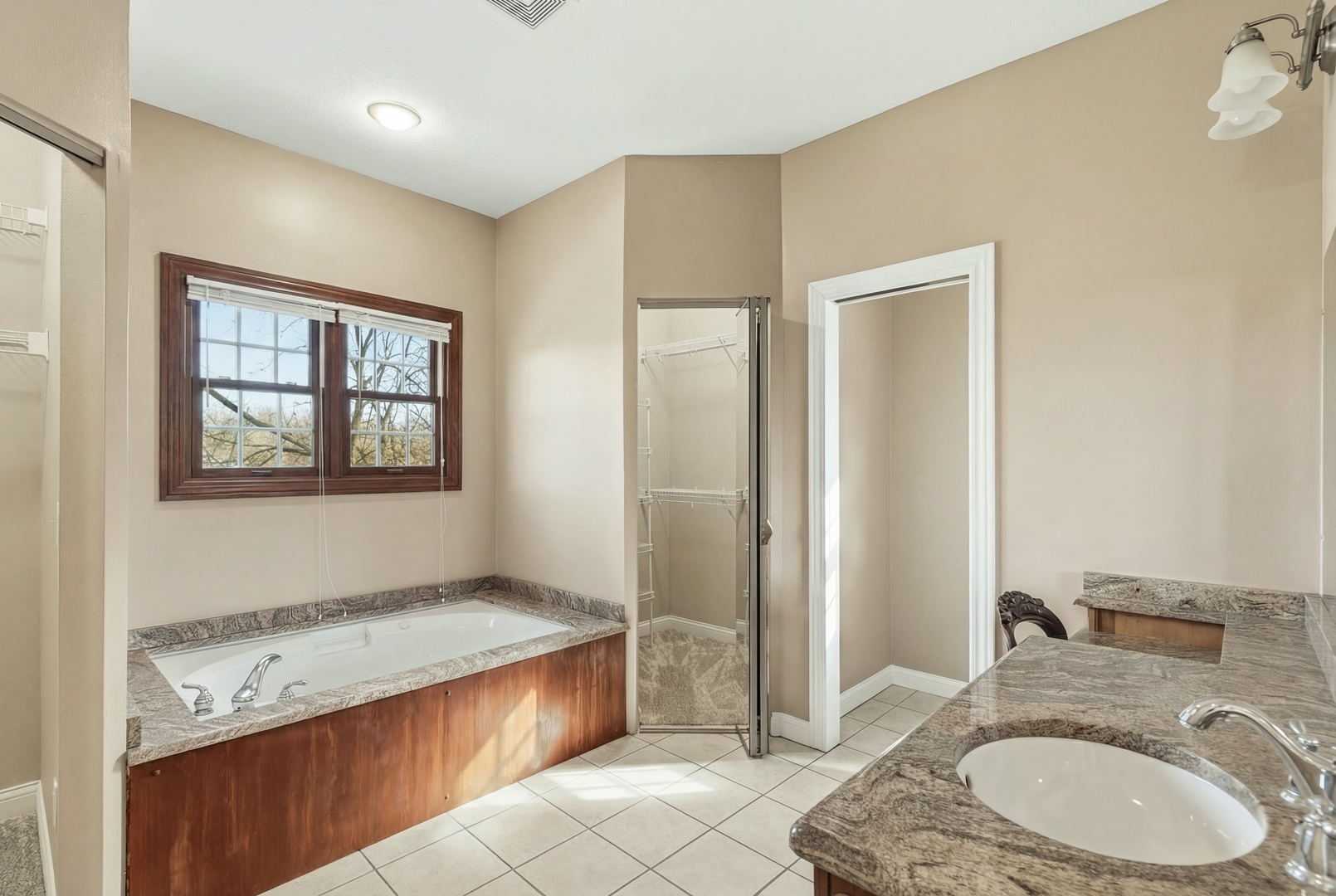 11063 95th Avenue Blue Grass, IA 52726 - Photo 23 of 44