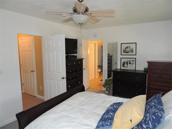 10 Maxwell Court, Unit A Worcester, MA 01607 - Photo 13 of 19 Gallery Image 13