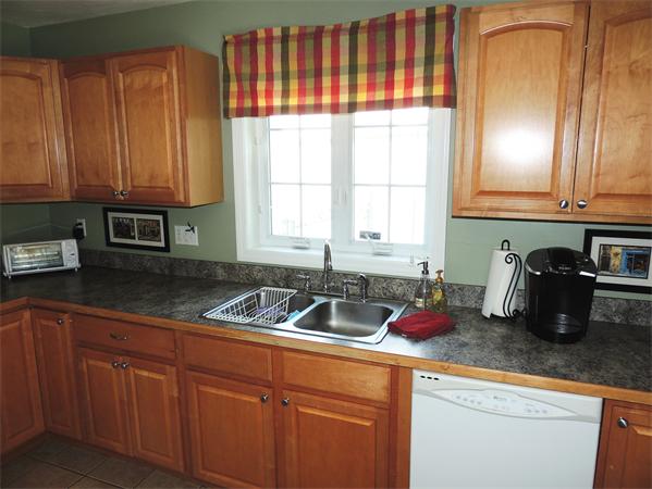 10 Maxwell Court, Unit A Worcester, MA 01607 - Photo 9 of 19 Gallery Image 9