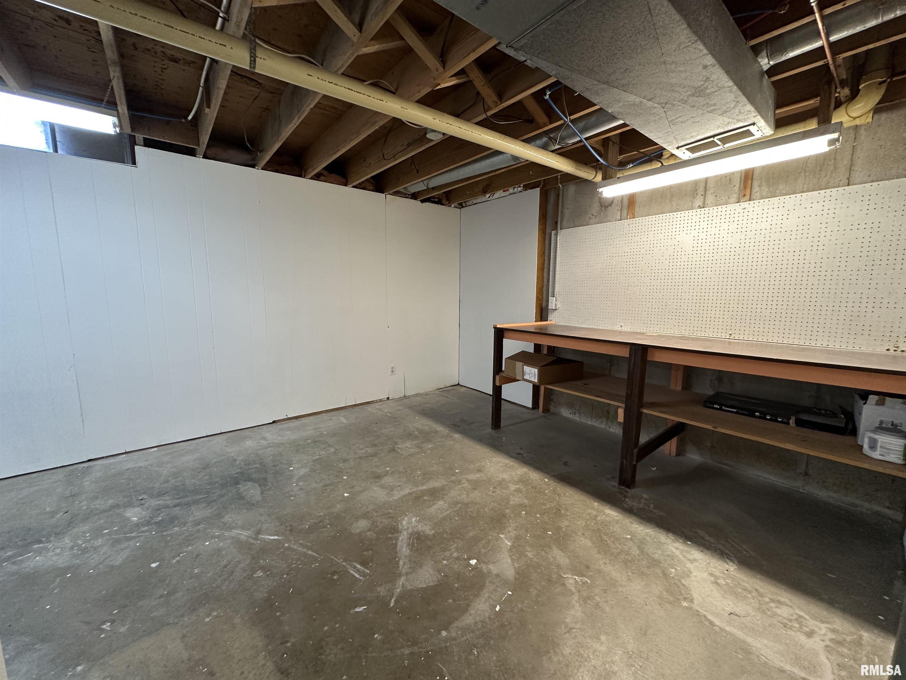 40 North Yorktown Road Macomb, IL 61455 - Photo 19 of 22