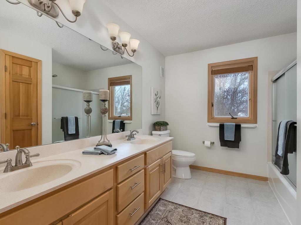 10248 Bluff Road Eden Prairie, MN 55347 - Photo 22 of 29 Gallery Image 22
