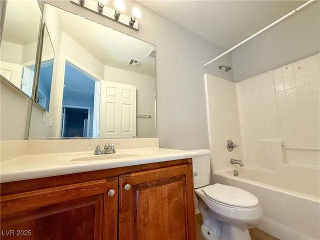 $1,950 | 8324 West Wildwood Glen Drive, Las Vegas, NV 89131