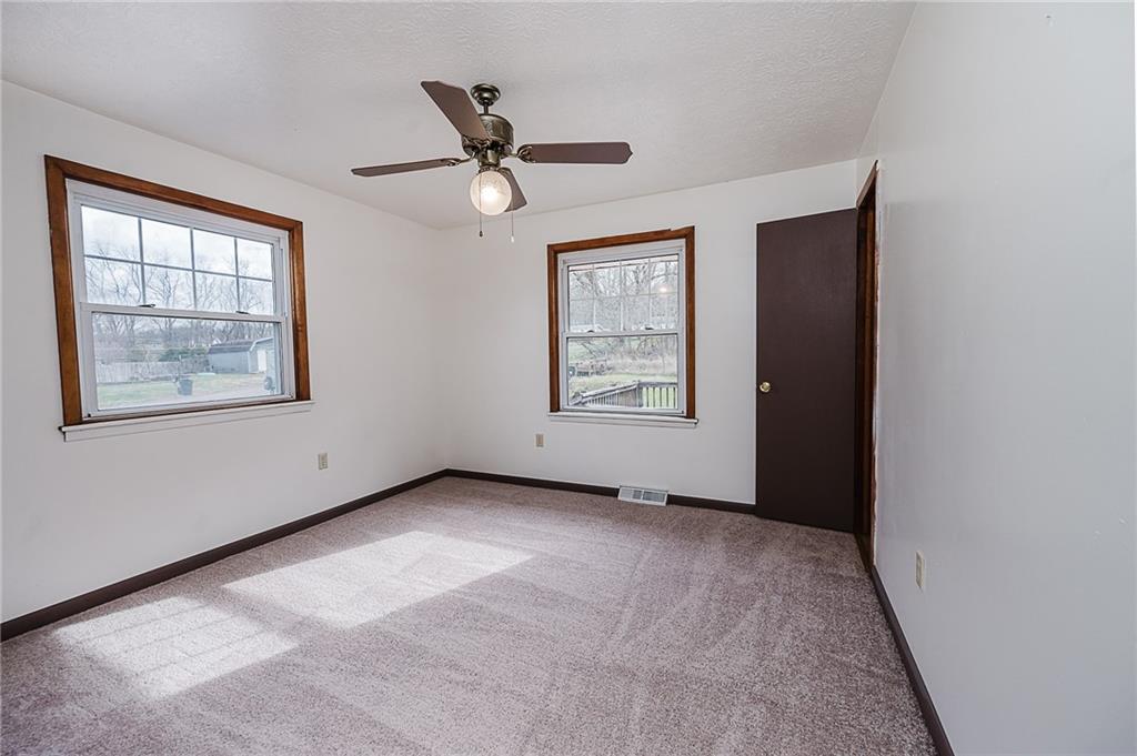 28 Indiana Avenue Avonmore, PA 15618 - Photo 21 of 49 a view of an empty room with a window