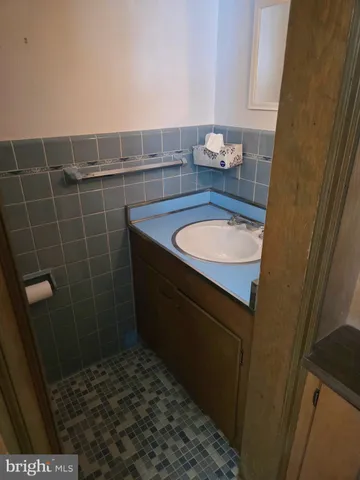 a sign on the side of the road