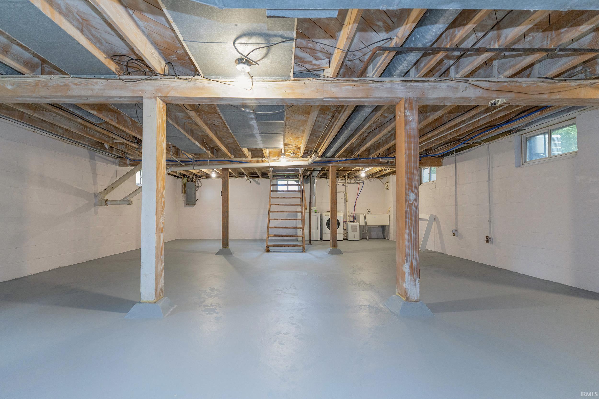 321 West Johnson Road La Porte, IN 46350 - Photo 21 of 28