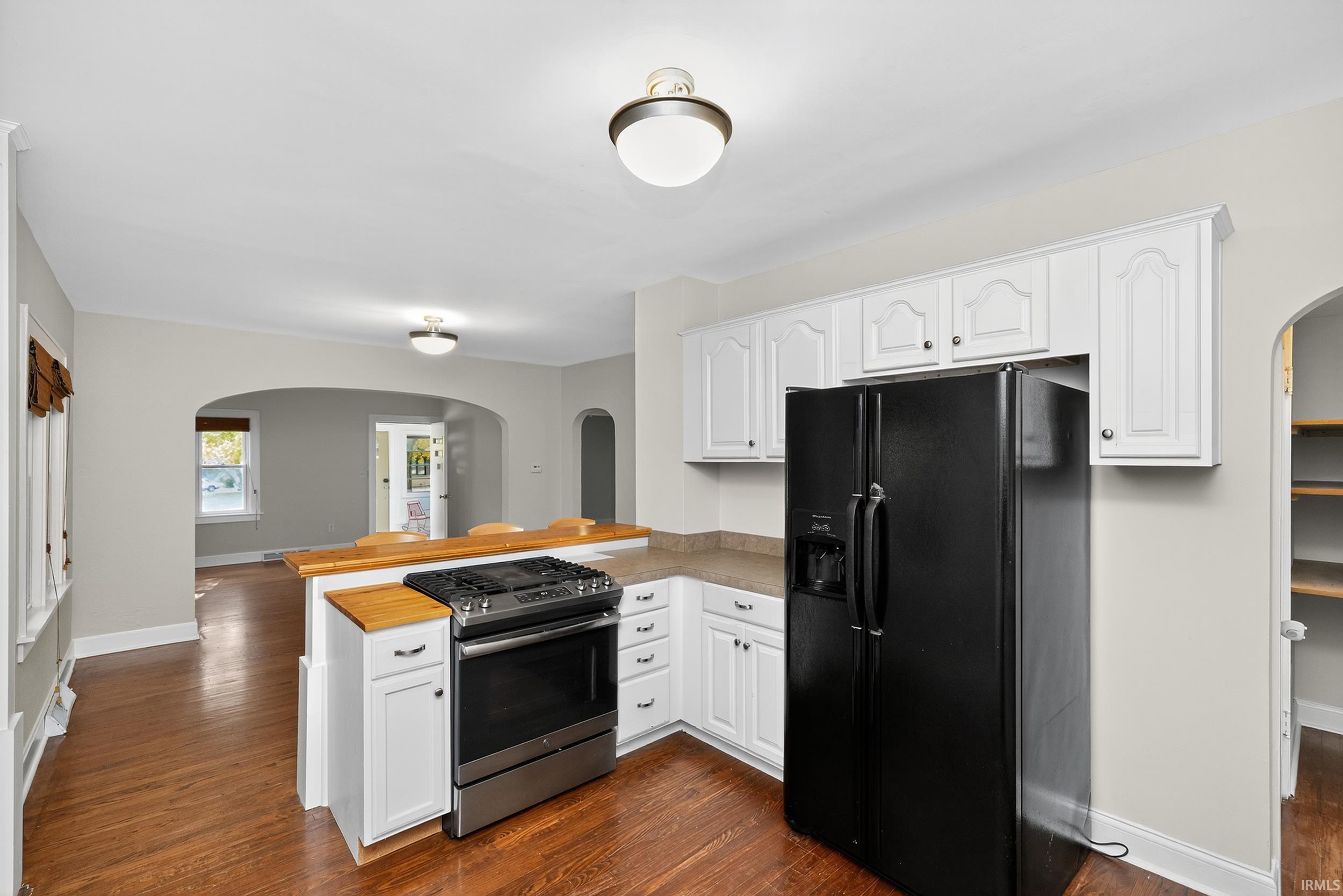 321 West Johnson Road La Porte, IN 46350 - Photo 7 of 28