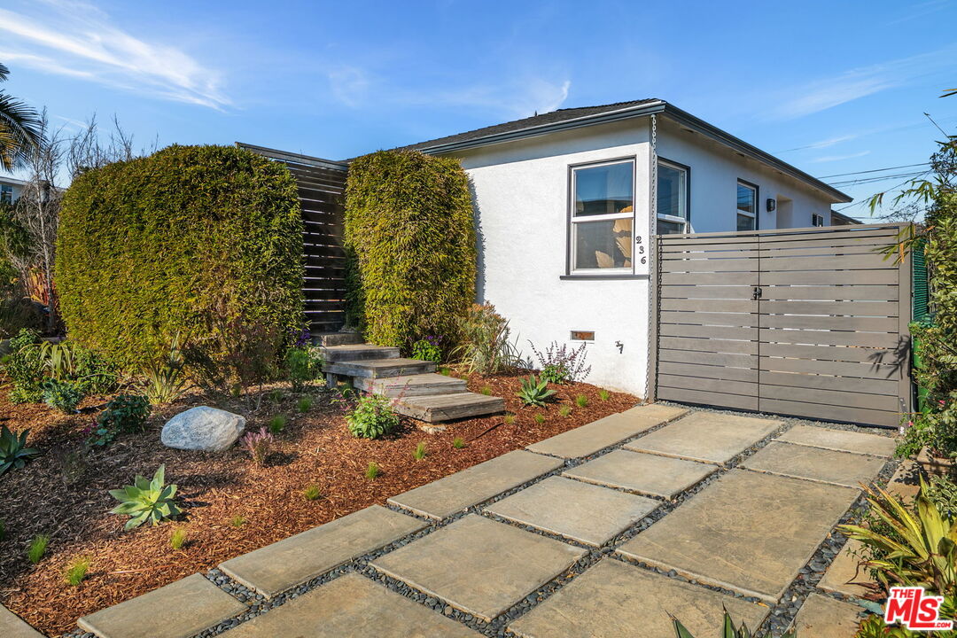 234 Ruth Avenue Venice, CA 90291 - Photo 2 of 33 Gallery Image 2