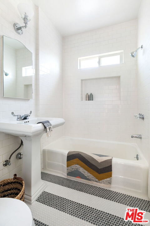 234 Ruth Avenue Venice, CA 90291 - Photo 14 of 33 Gallery Image 14