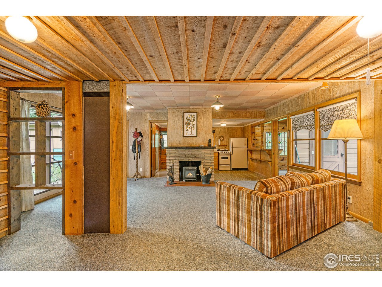 656 Rustic Road Bellvue, CO 80512 - Photo 19 of 40 Gallery Image 19
