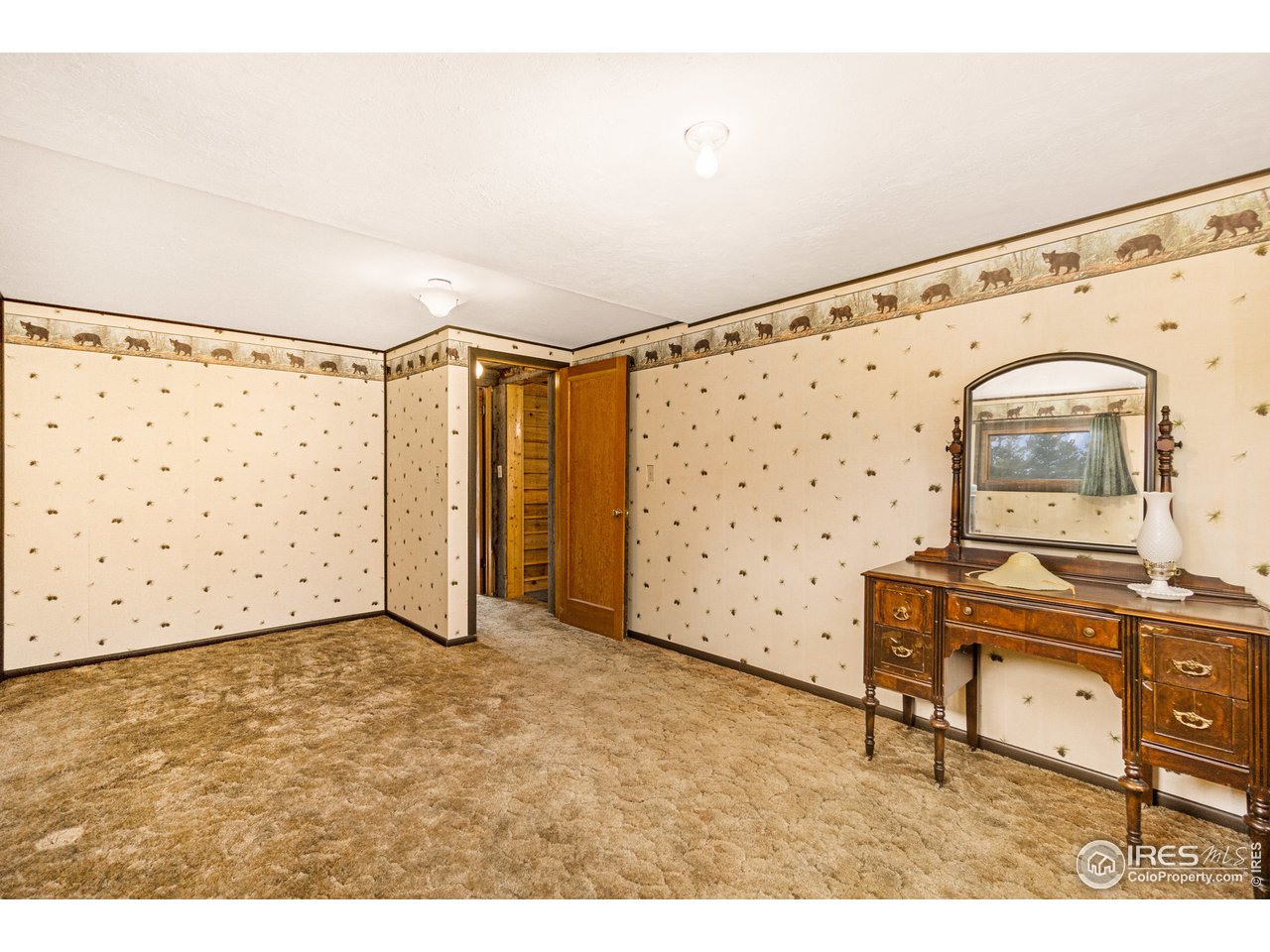 656 Rustic Road Bellvue, CO 80512 - Photo 20 of 40 Gallery Image 20