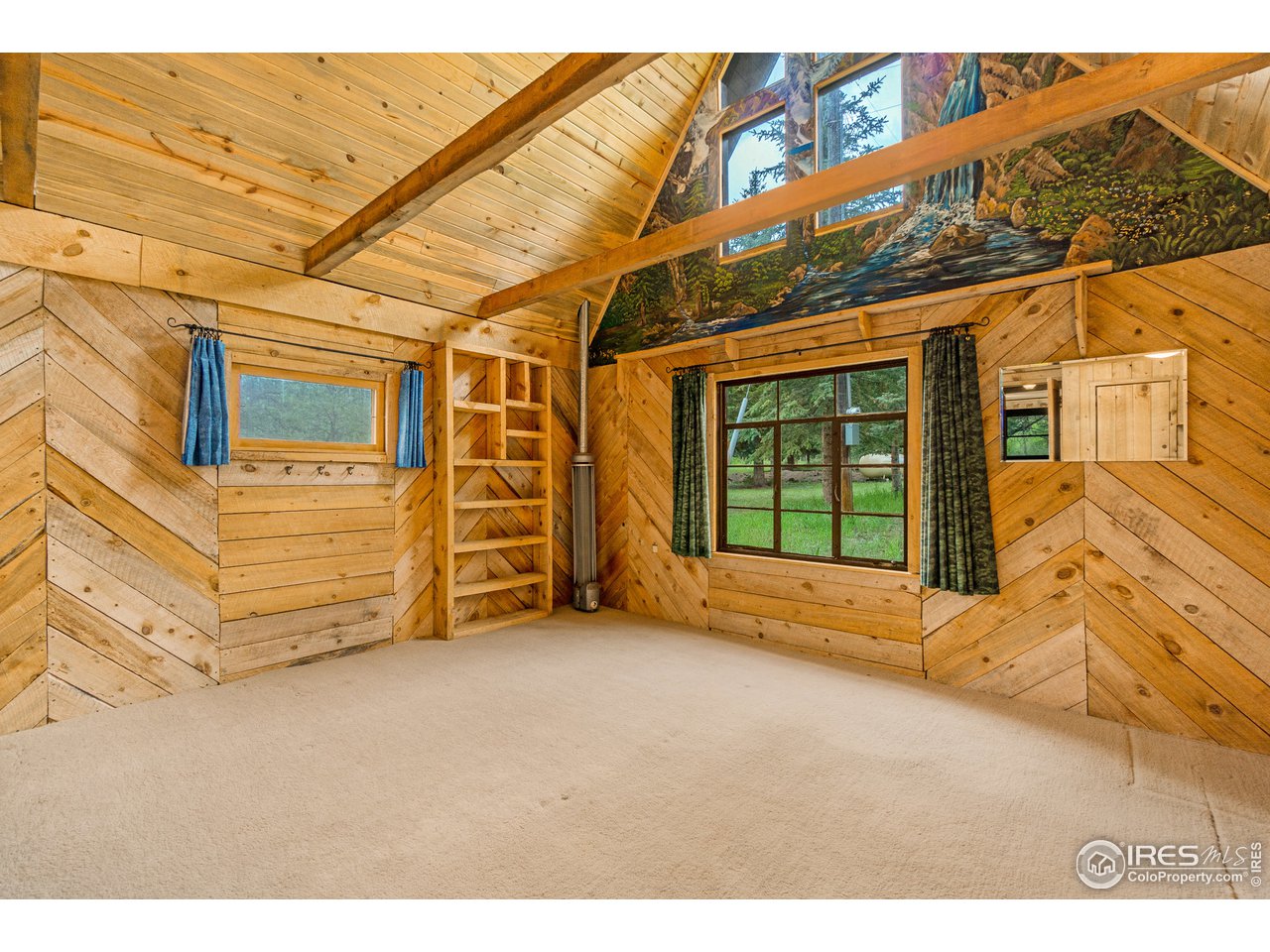 656 Rustic Road Bellvue, CO 80512 - Photo 7 of 40 Gallery Image 7