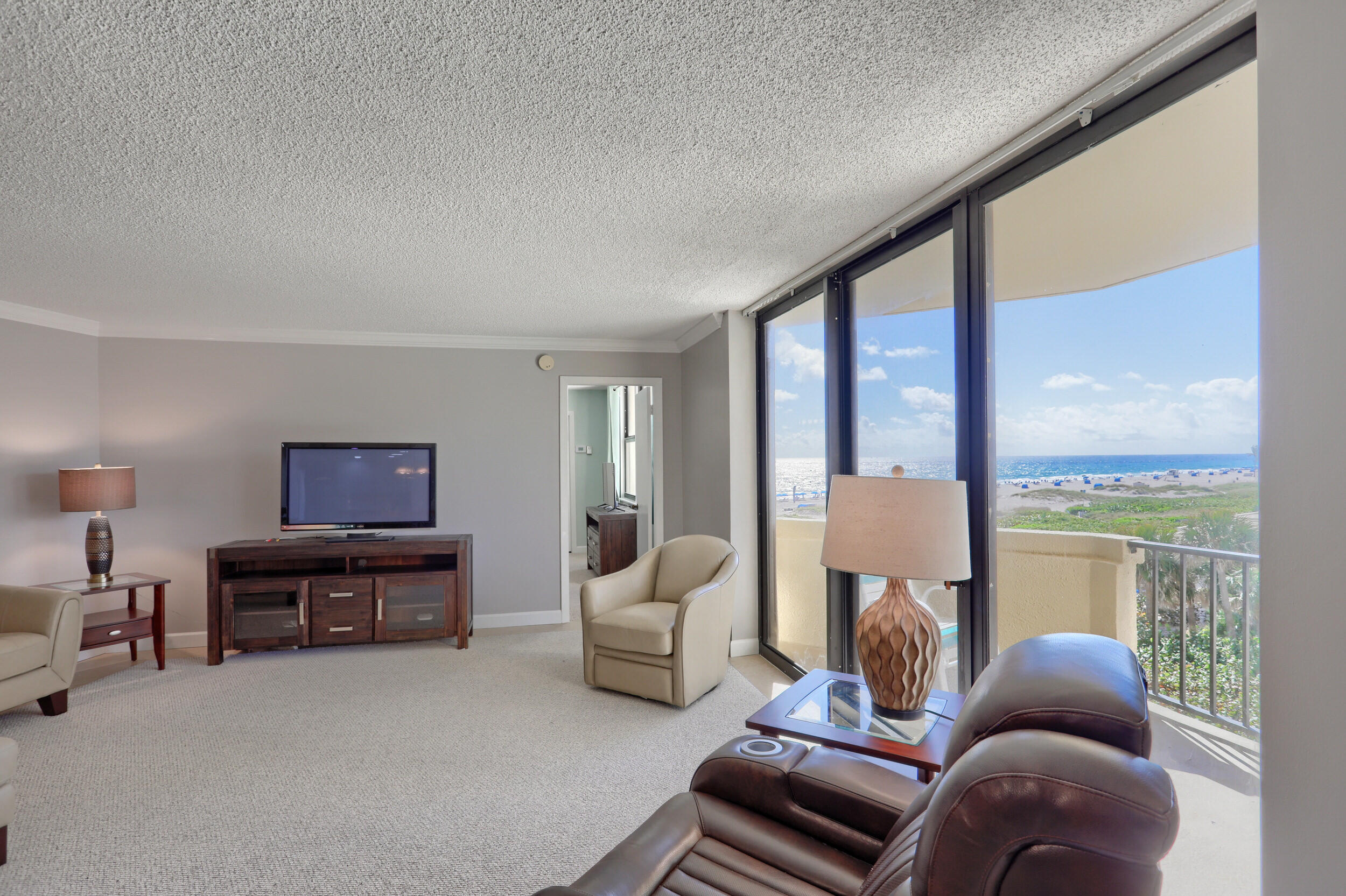 2800 North Ocean Drive, Unit A Riviera Beach, FL 33404 - Photo 60 of 65 14_320a9823-hdr(7)_n 1