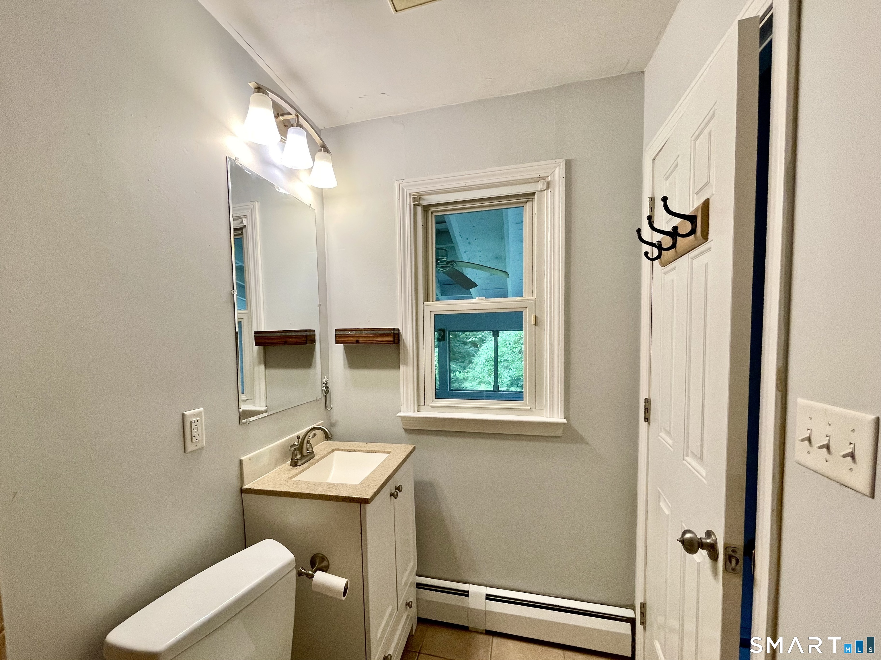35 Woodmont Road West Hartford, CT 06117 - Photo 18 of 29