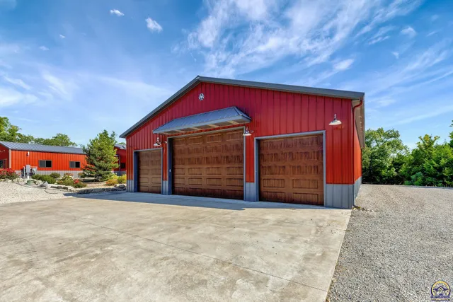 $1,650,000 | 23438 Southwest Pilot Point Road, Douglass, KS 67039