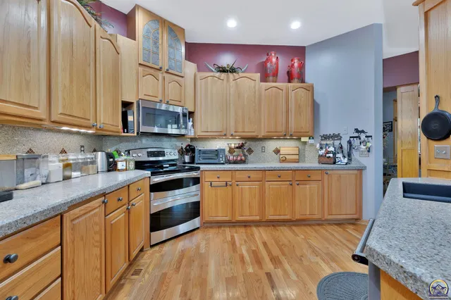 $1,650,000 | 23438 Southwest Pilot Point Road, Douglass, KS 67039