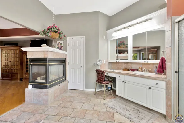 $1,650,000 | 23438 Southwest Pilot Point Road, Douglass, KS 67039