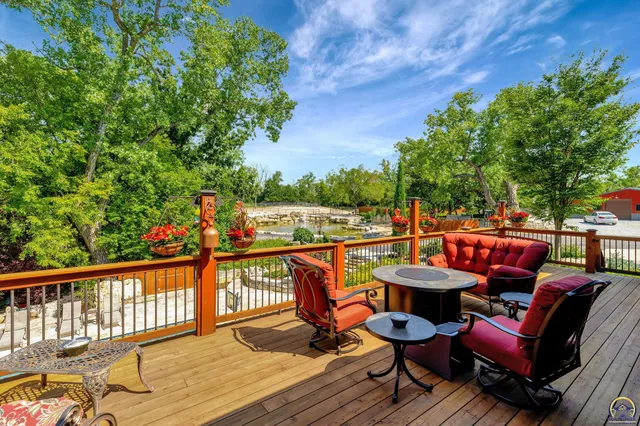 $1,650,000 | 23438 Southwest Pilot Point Road, Douglass, KS 67039