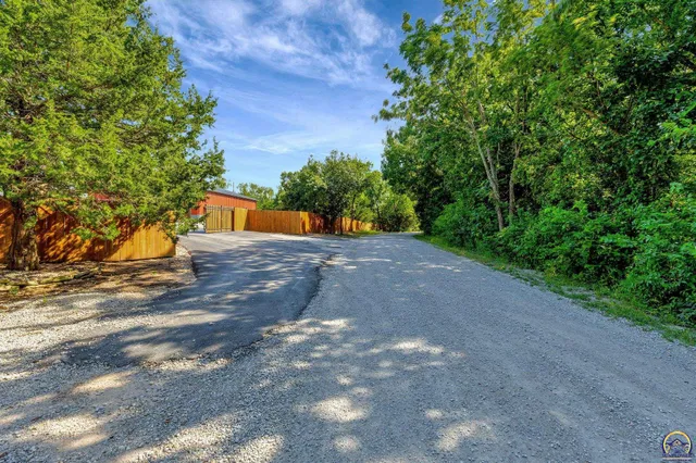 $1,650,000 | 23438 Southwest Pilot Point Road, Douglass, KS 67039