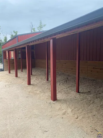 $1,650,000 | 23438 Southwest Pilot Point Road, Douglass, KS 67039