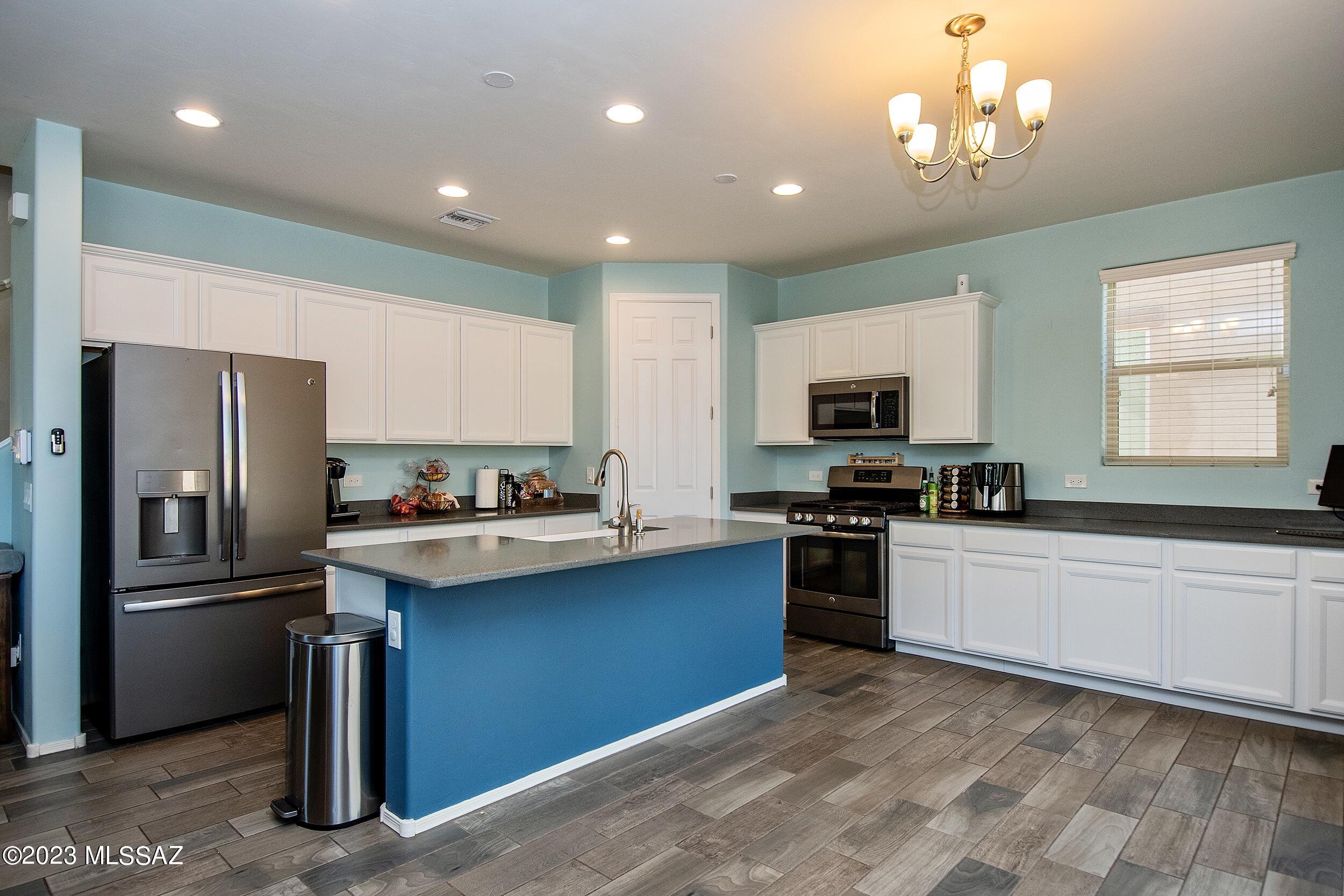 6747 Neptune Cove Road Tucson, AZ 85756 - Photo 8 of 33 Gallery Image 8