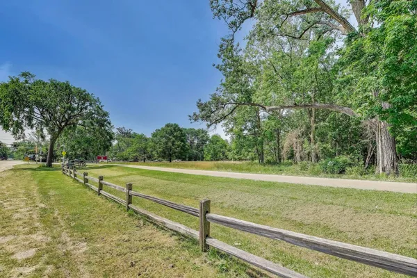 $2,190,000 | 821 Harms Road, Glenview, IL 60025