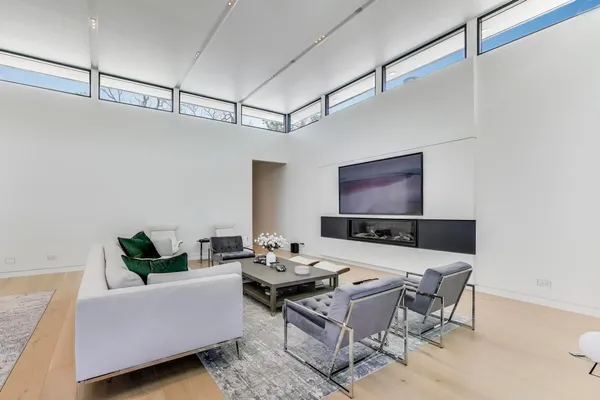 $2,190,000 | 821 Harms Road, Glenview, IL 60025