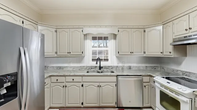 $429,900 | 2606 Foxmore Circle, Dalton, GA 30720