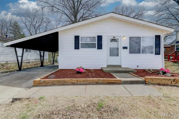 $164,900 | 3406 St Thomas Moore Place, St. Louis, MO 63121