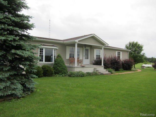 8545 Wildcat Road Jeddo, MI 48032 - Photo 11 of 25 IMG_5582.JPG