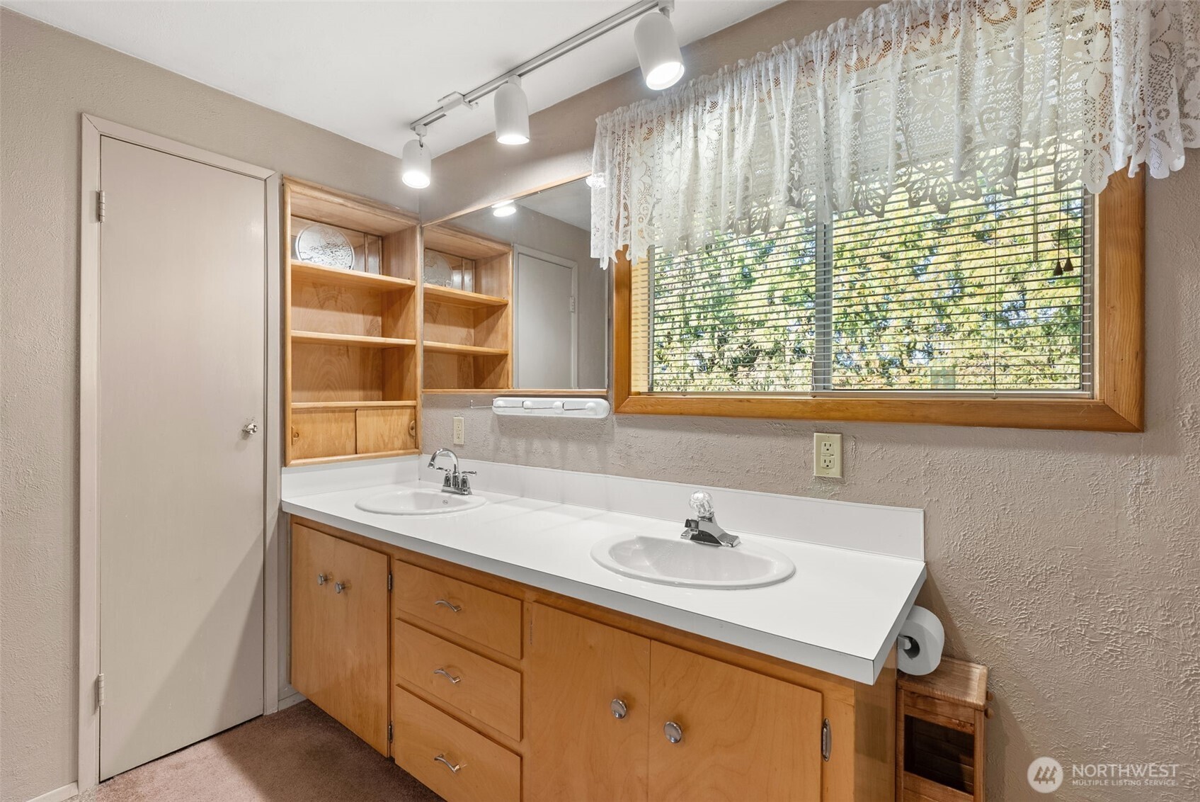 1480 Rush Road Chehalis, WA 98532 - Photo 16 of 40