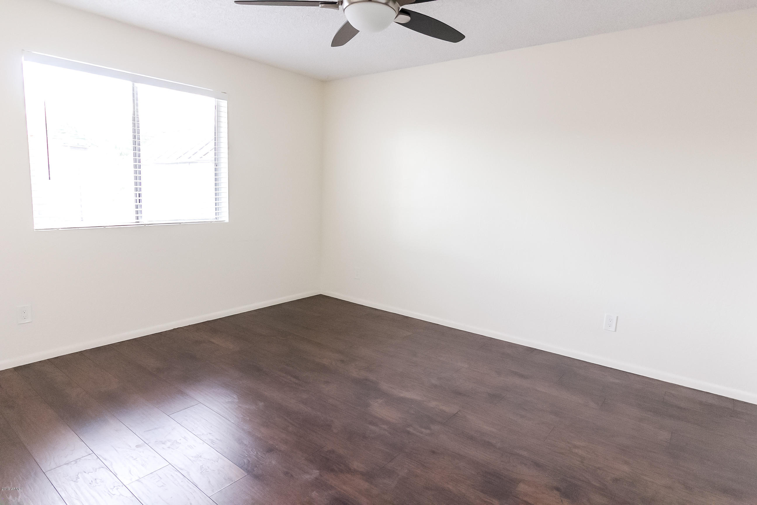 119 West Wagoner Road Phoenix, AZ 85023 - Photo 14 of 25 _MG_0015